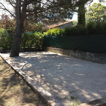Le Petit Manoir Logis Hotel Les Angles  Exterior foto